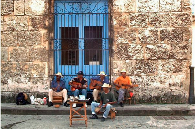 travel the world - havana scam - street band